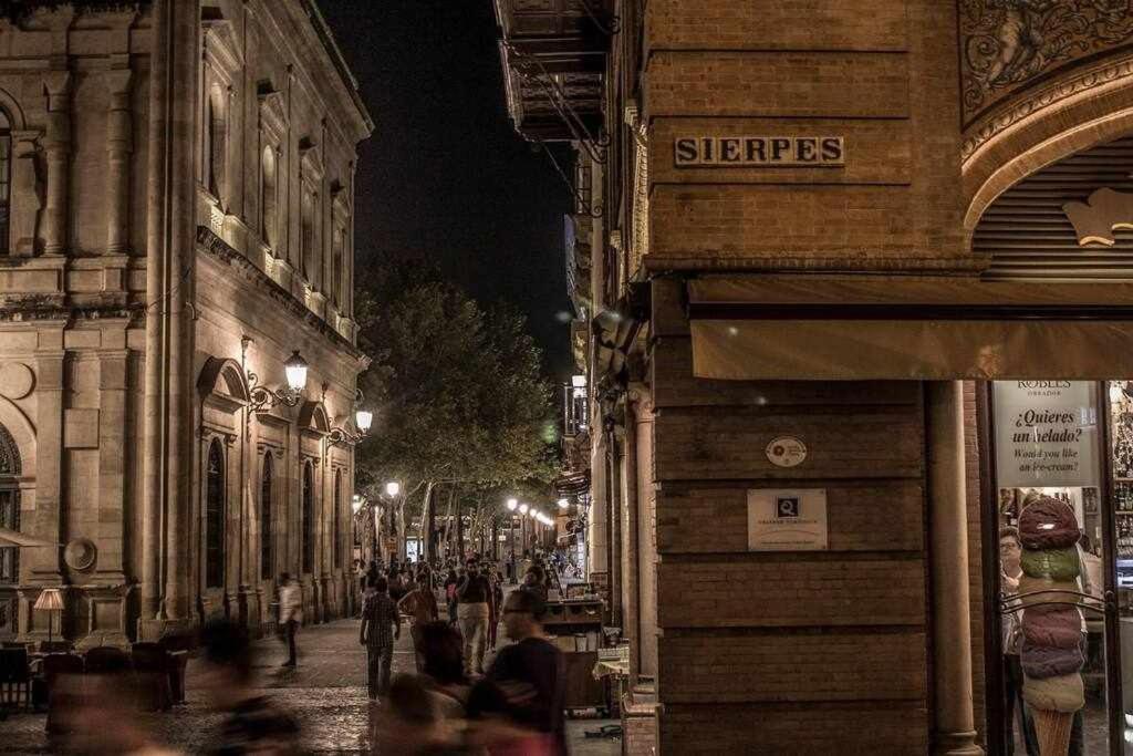 Casa Con Piscina Junto Catedral De Sevilla Zewnętrze zdjęcie