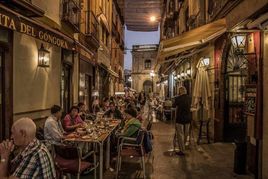 Casa Con Piscina Junto Catedral De Sevilla Zewnętrze zdjęcie