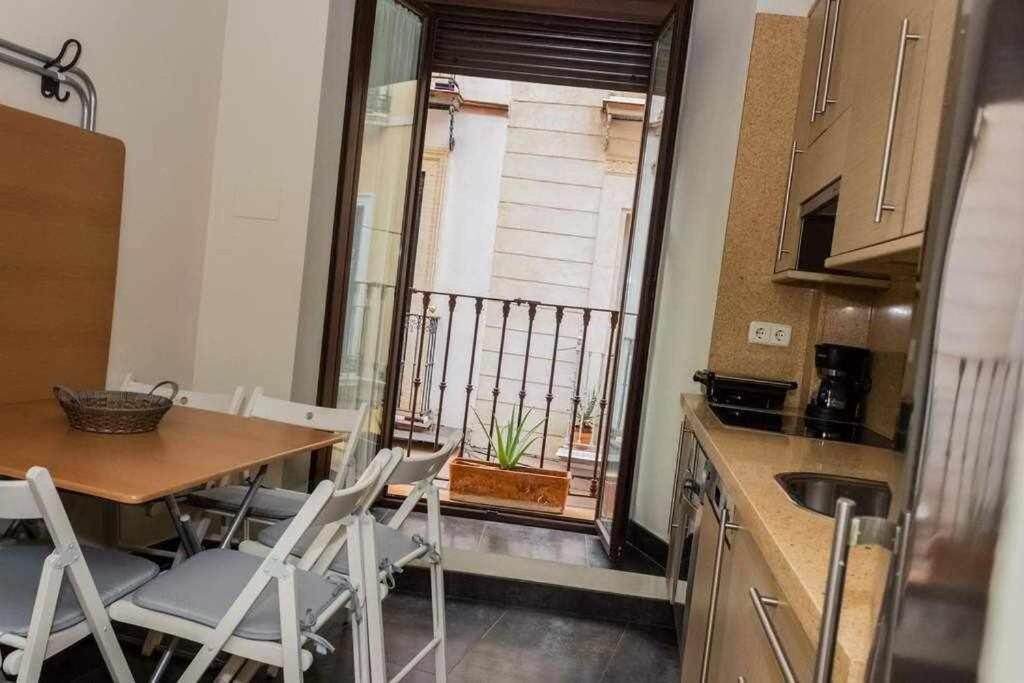 Casa Con Piscina Junto Catedral De Sevilla Zewnętrze zdjęcie